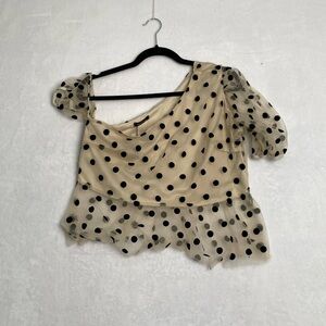 New Boohoo Polla Dot Top Off the Shoulder Size 16